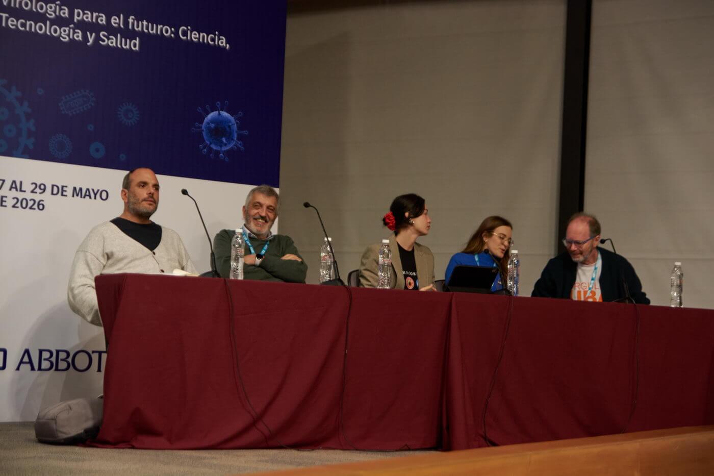 Dr. Juan Manuel Carballeda, Dr. Mario Lozano, Almendra Veiga, Celeste Giardinelli, Dr. Diego Golombek Giardinelli